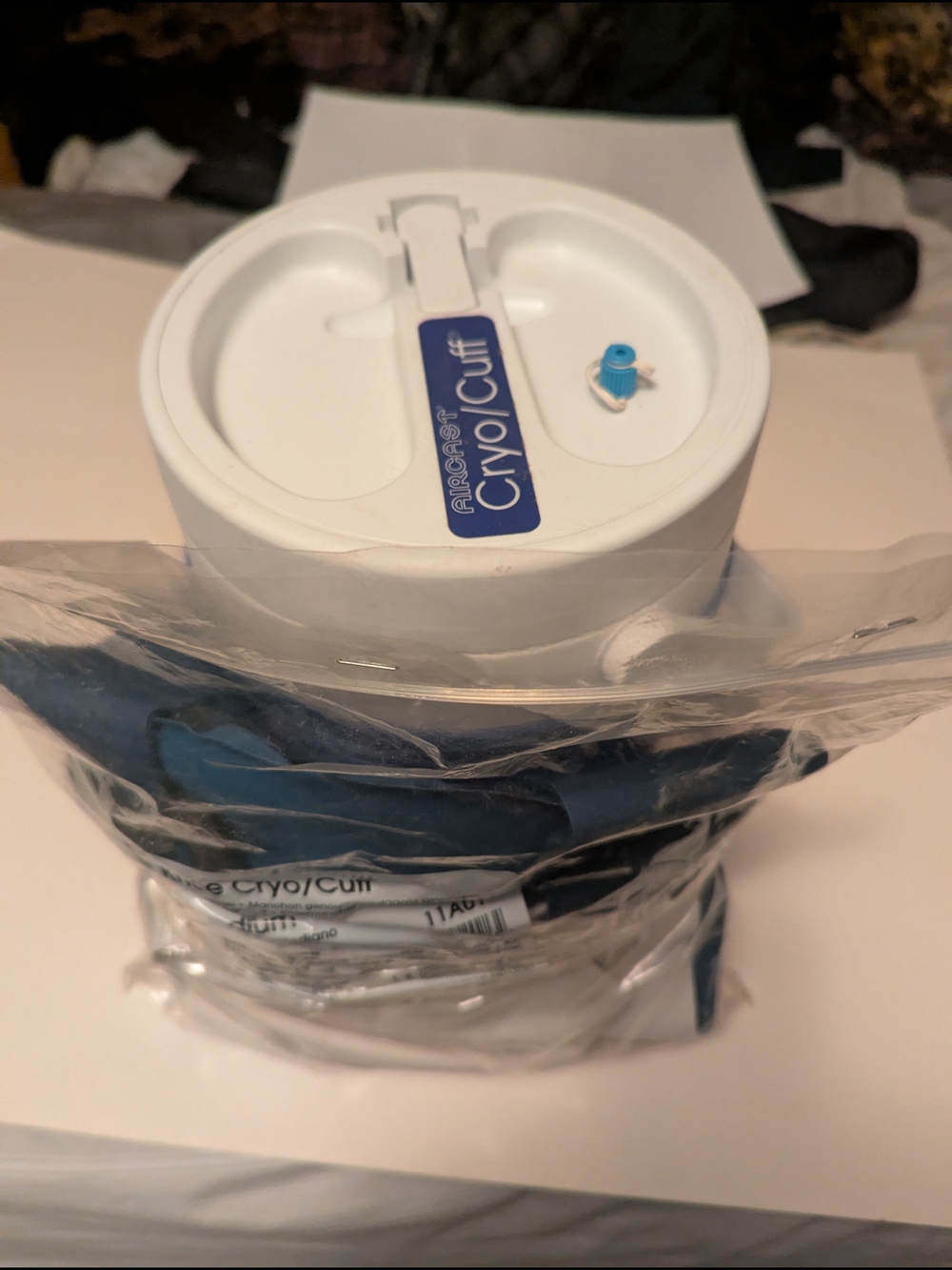 Cold Therapy Cuff - White and Blue